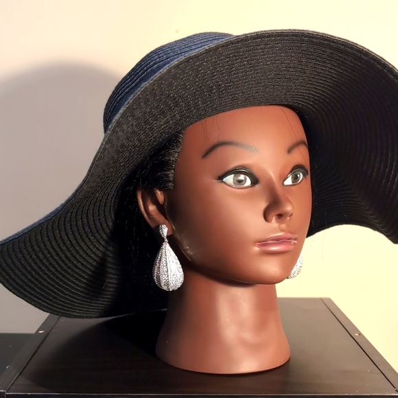 Oversized Water Droplet Earrings - Picture 4 of 5